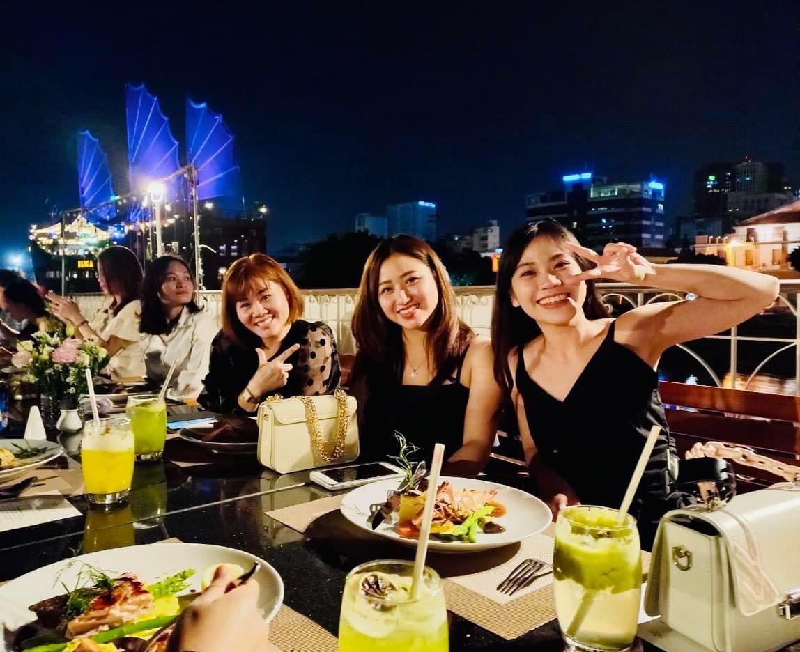 Hoạt động giải trí trên Tàu Indochina Queen