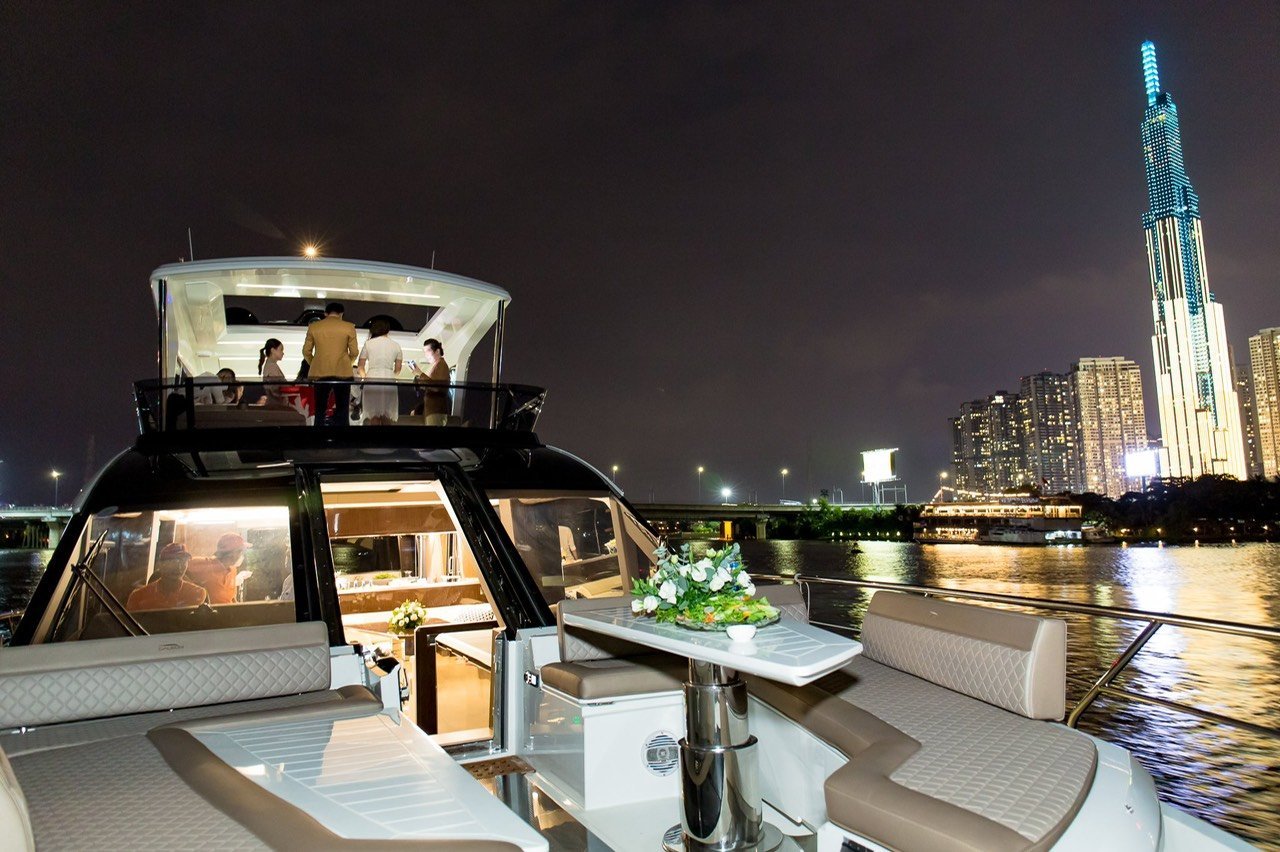 Phục vụ chuyên nghiệp, đẳng cấp